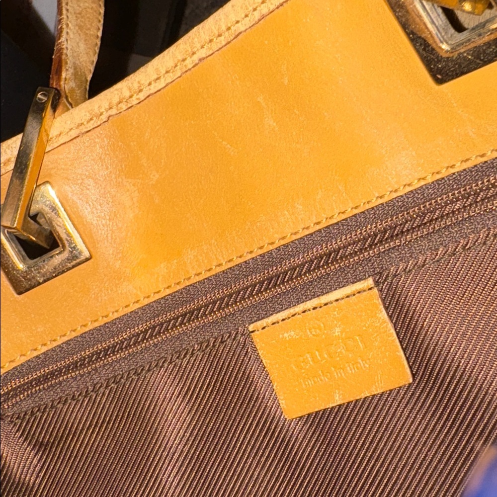 Gucci Beige Monogram Tote Bag - Picture 8 of 9